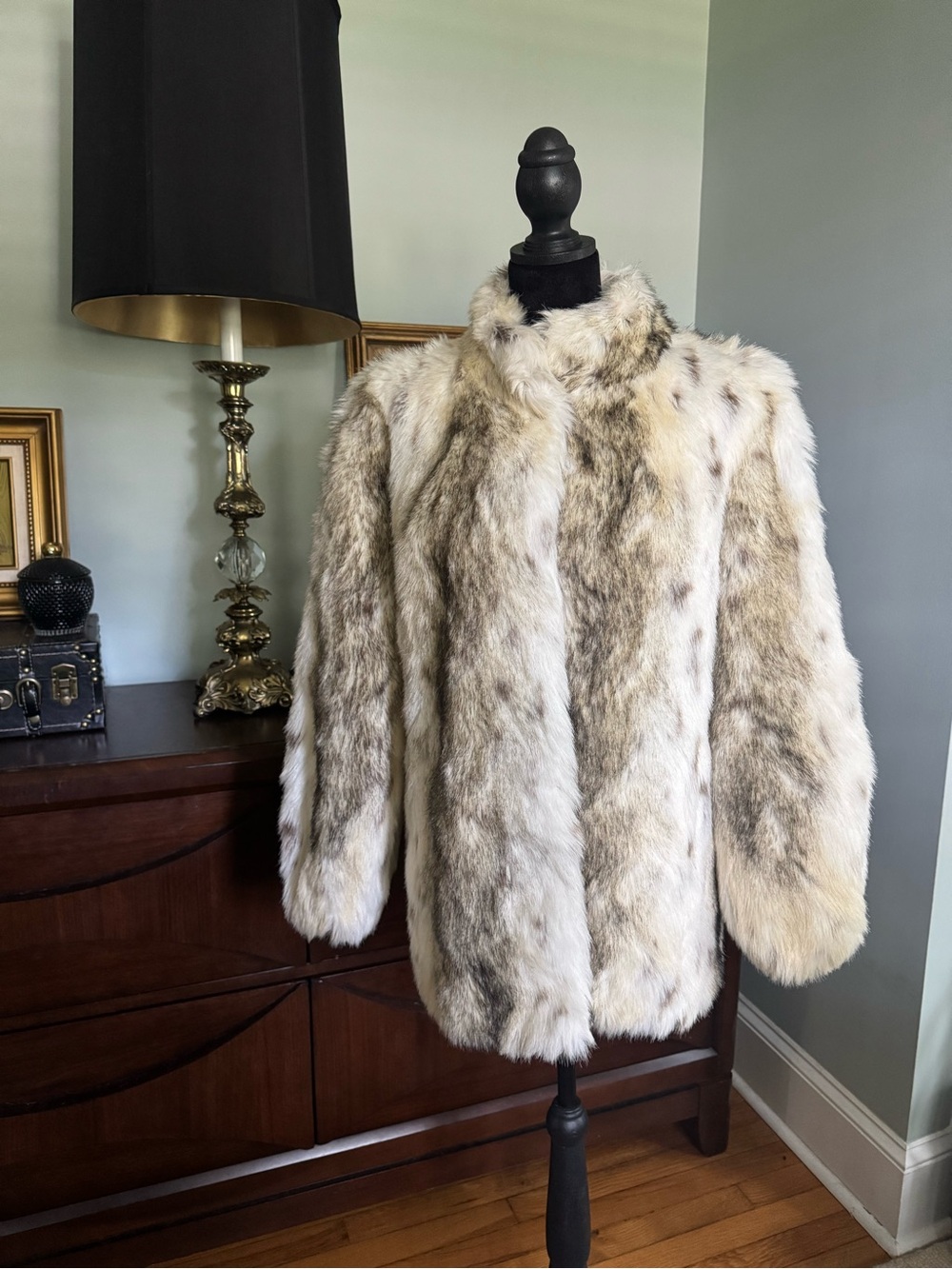 ❤️❤️Vintage Hillmoor NY Tissavel France Faux Fur Coat Lynx Print❤️❤️